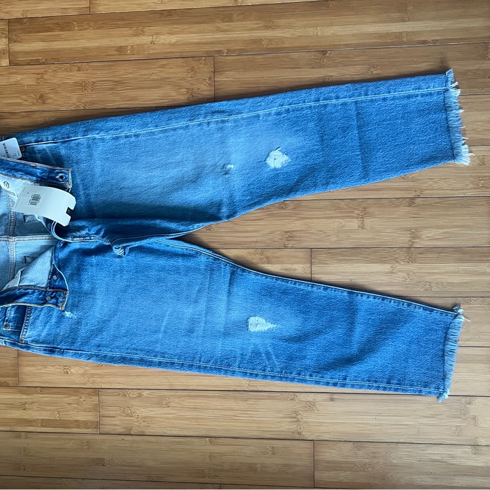 Levi's Light Blue Straight Leg Jeans - Picture 3 of 6